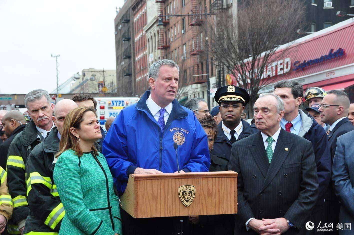 New York Mayor Bill de Blasio said the explosion was caused by gas leak: East Harlem, New York. Photo by Simon Guo