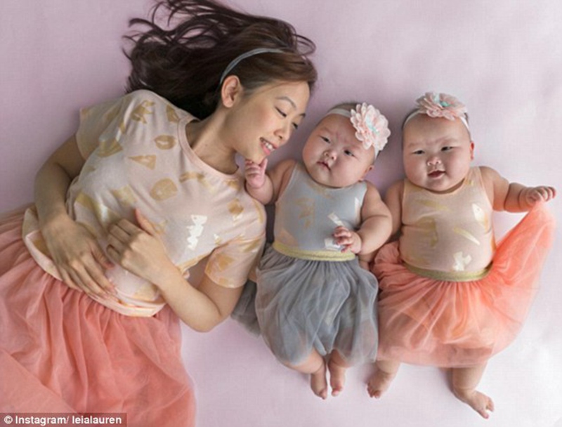 高萌值来袭！八个月大的新加坡双胞胎宝宝【10】
