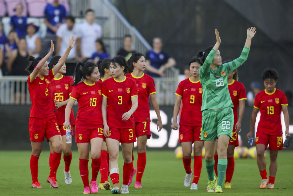 中国女足变阵奏效 小负美国展现潜力