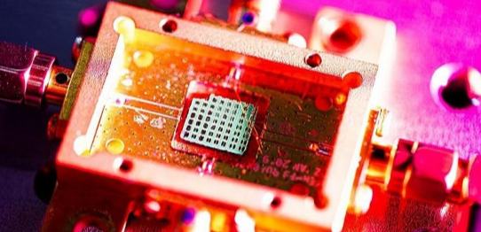 无需缩小尺寸，新传感器清晰探测微米级目标