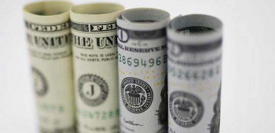 金字塔顶端12人资产超底部40多亿人财富总和