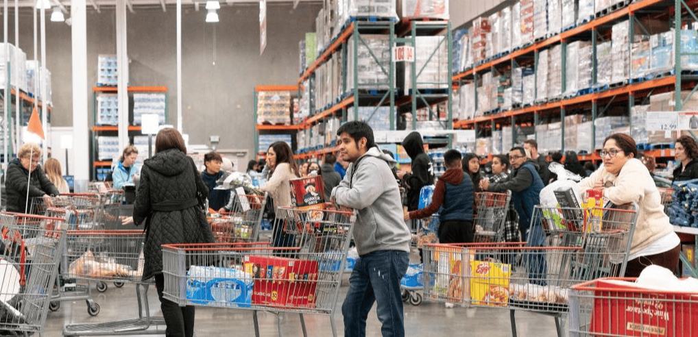 美国去年第四季度GDP增速下修至0.7%