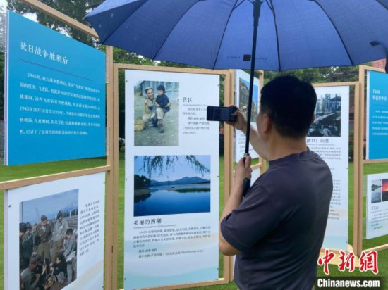 2025年6月，游客观展现场。　林波 摄