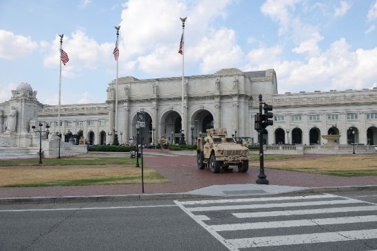 美国国民警卫队队员在华盛顿特区执勤（资料图）