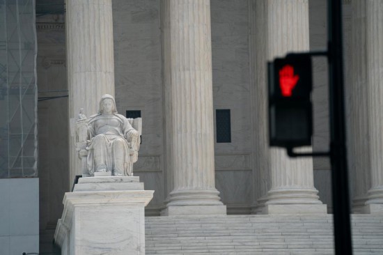 这是2023年6月29日在美国首都华盛顿拍摄的美国联邦最高法院。新华社记者刘杰摄