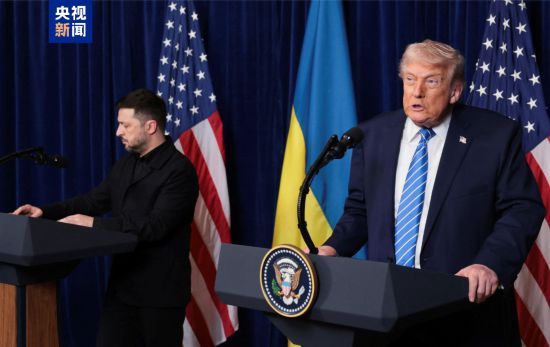 △特朗普与泽连斯基会谈后举行记者会
